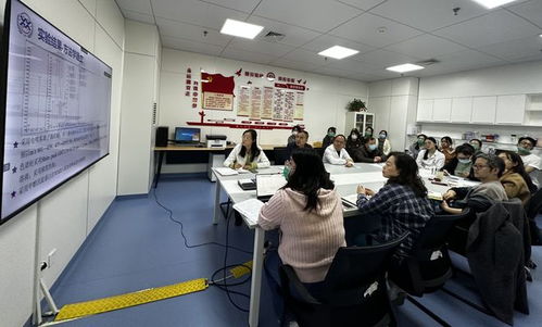 西安市人民醫(yī)院實驗醫(yī)學(xué)部舉辦科研課題進展匯報會暨2024年工作動員會 聚焦自然科學(xué)研究與試驗發(fā)展，開啟學(xué)科建設(shè)新篇章